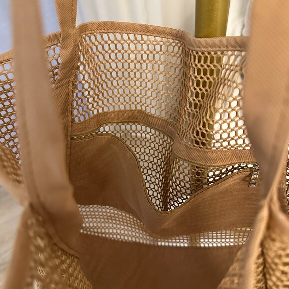 Beach Towel Bag - Reusable Mesh Shoulder Bag,Beach Outings with Sturdy Shoulder - Picture 2 of 2